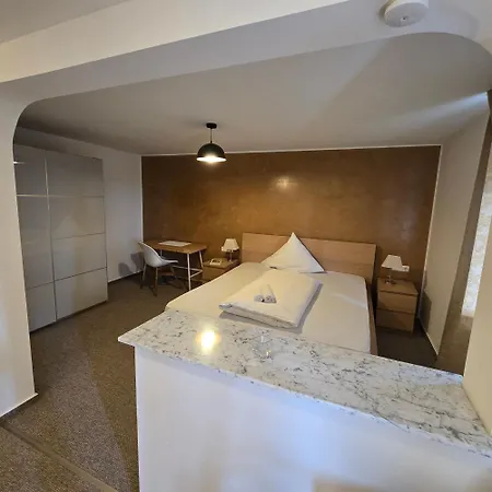 Zum Mushof Pensjonat 3*