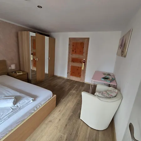 Zum Mushof Pensjonat