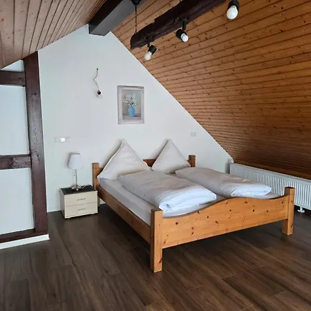 게스트하우스 Zum Mushof 3*